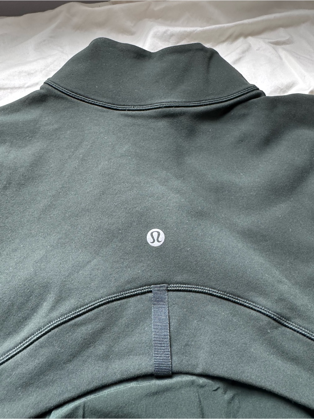 Lululemon Define Relaxed Fit Jacket in Rainforest Green, size 6 - Picture 5 of 11